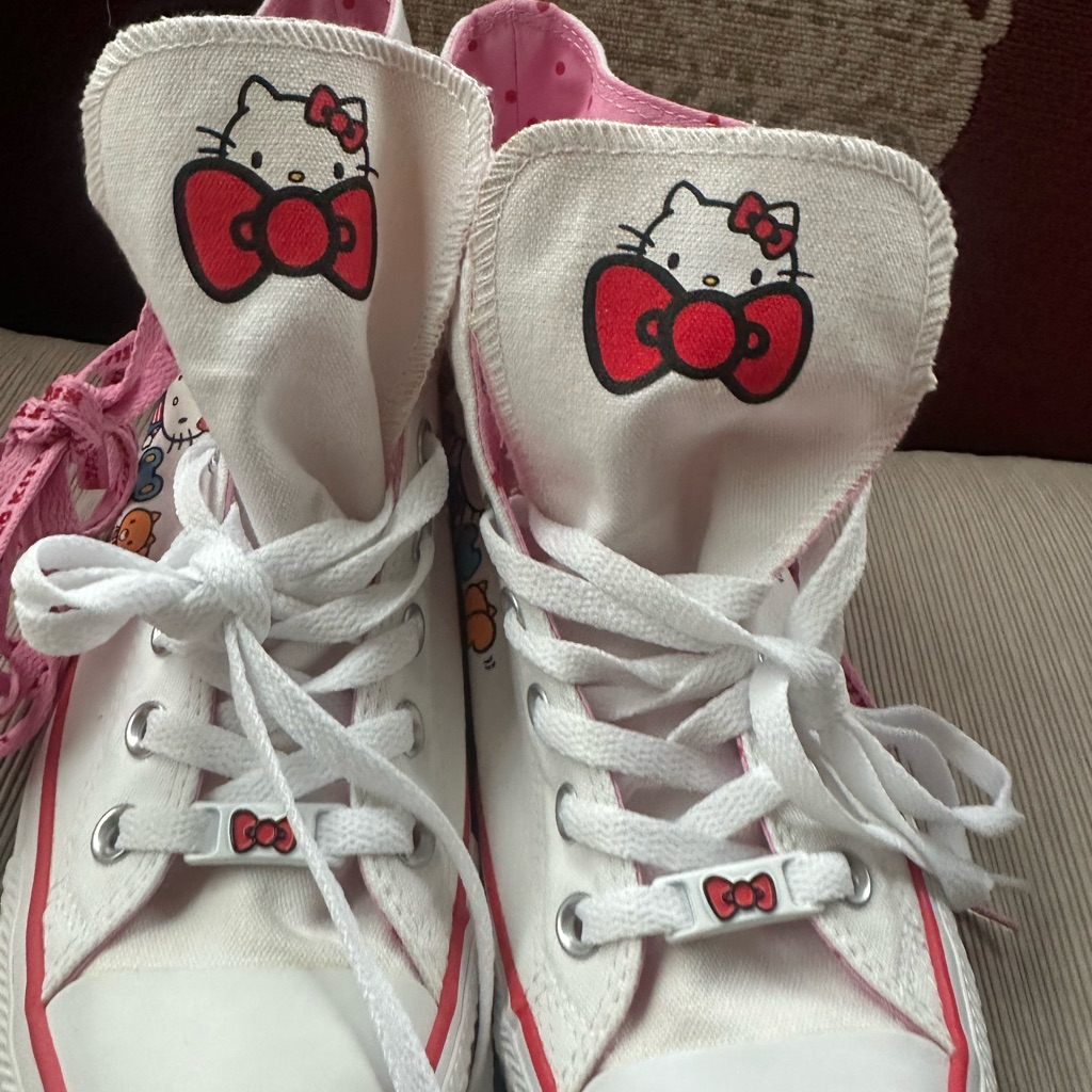 Hello Kitty Converse All Star